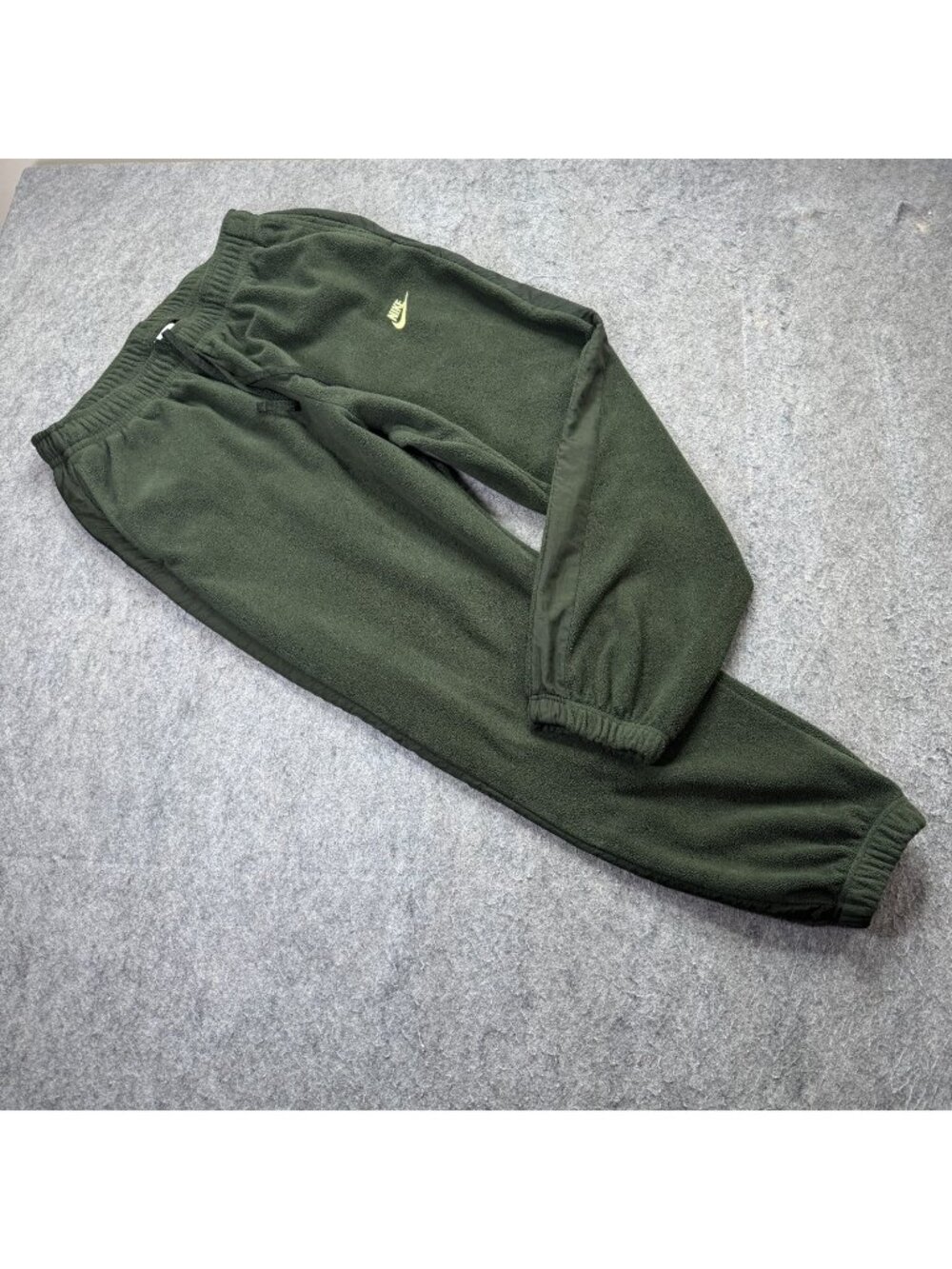 Nike NSW Winter Fleece Sweatpants Men XL Green Essentials Joggers 28" DD4892-355